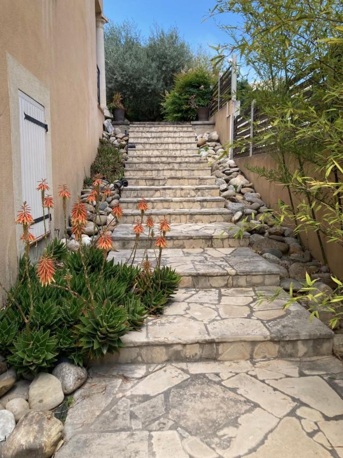 Superbe T2 Dans Villa Entre Calanques Et Colline Марсель Экстерьер фото
